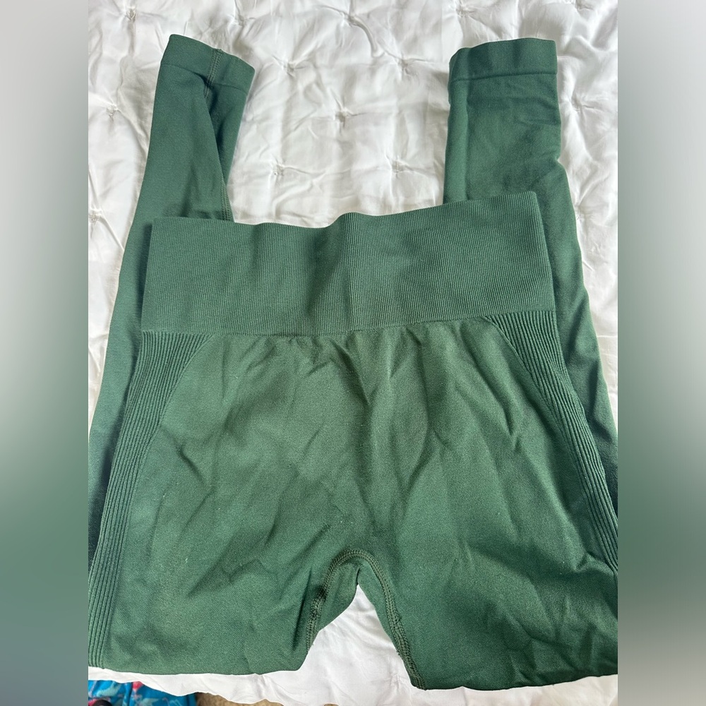 Green High-Waisted Leggings